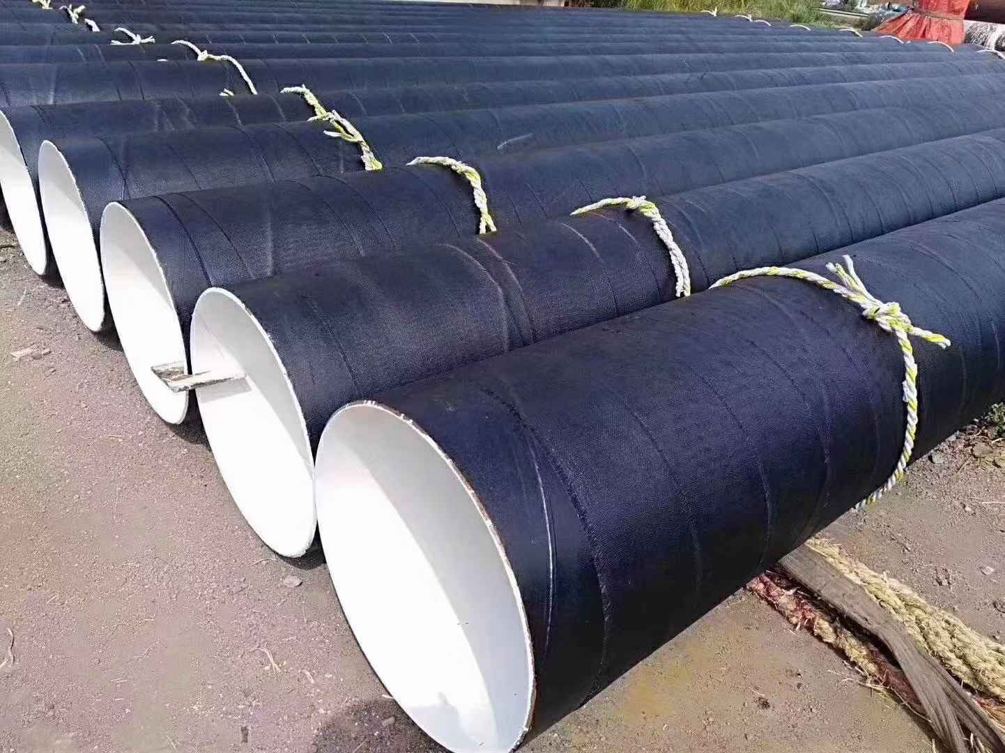 環(huán)氧煤瀝青防腐螺旋鋼管廠家